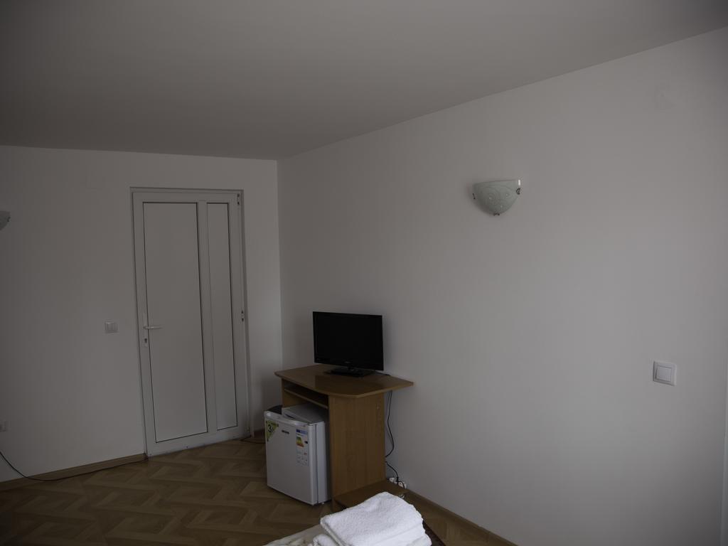 Vila Victoria Râmnicu Vâlcea エクステリア 写真